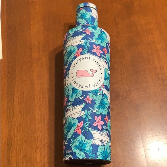 Vineyard Vines Other - Vineyard vines corkicle